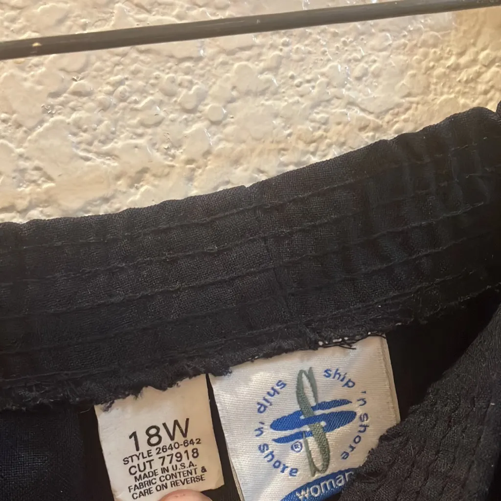 FINAL MARKDOWN Ship n shore slacks 18w Black - Image 3