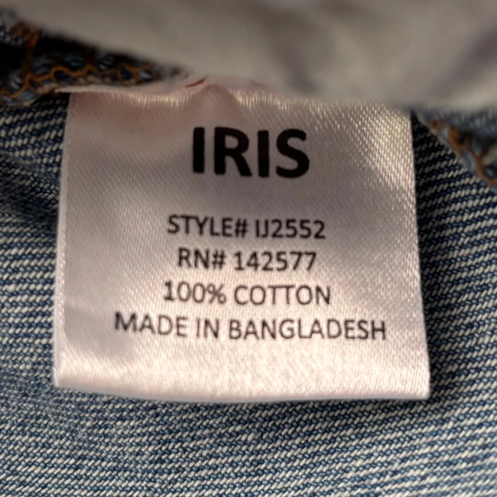 Iris Blue Denim Jacket Fringe Hem Distressed Size Small - Image 3