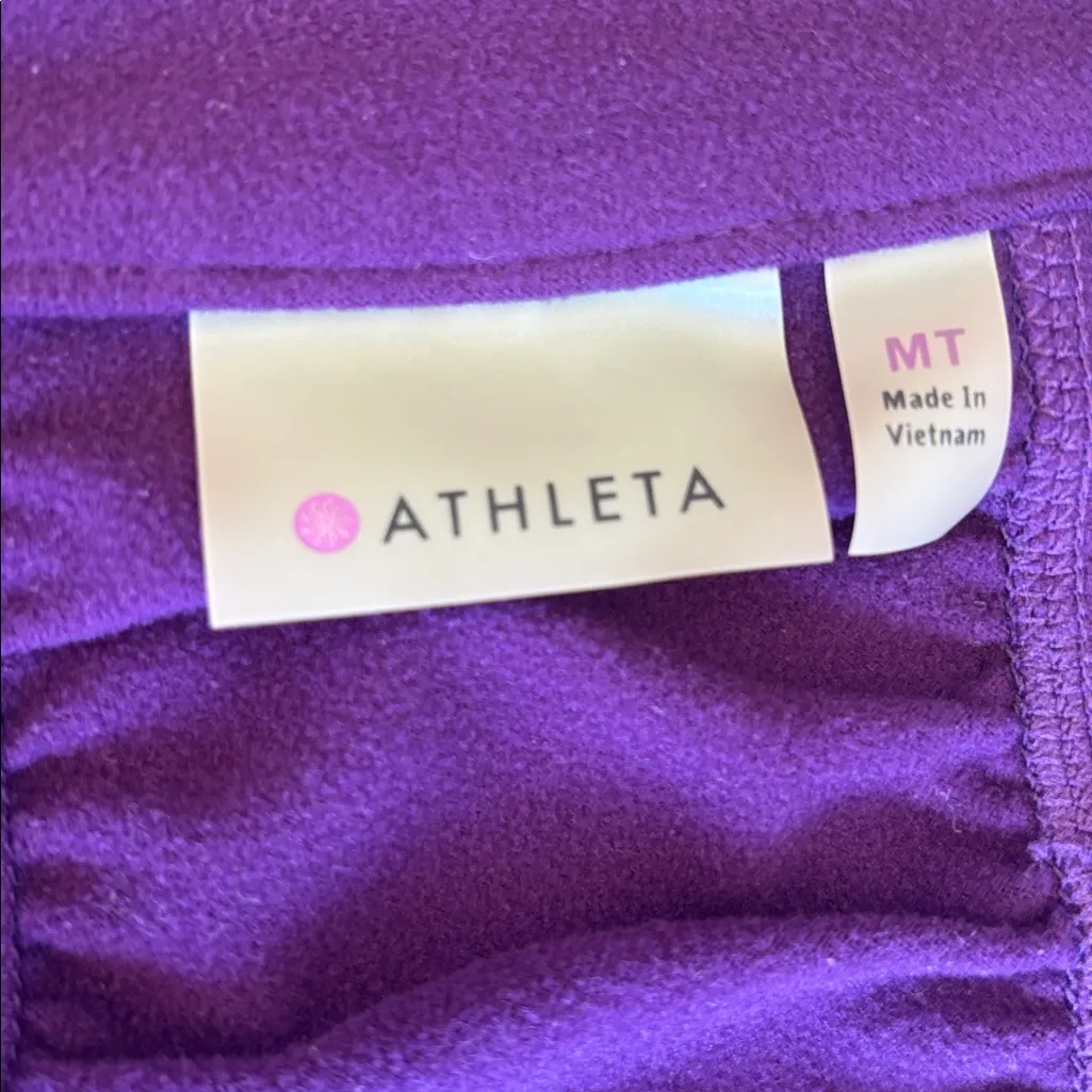 Athleta Women's Purple Quarter-Zip Sweatshirt - Image 2