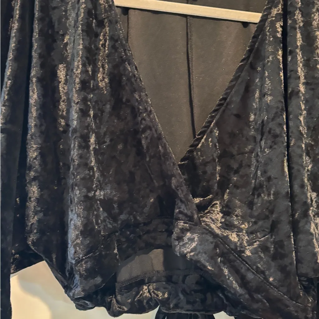 Cotton Candy Black Velvet Wrap Blouse Size M - Image 5