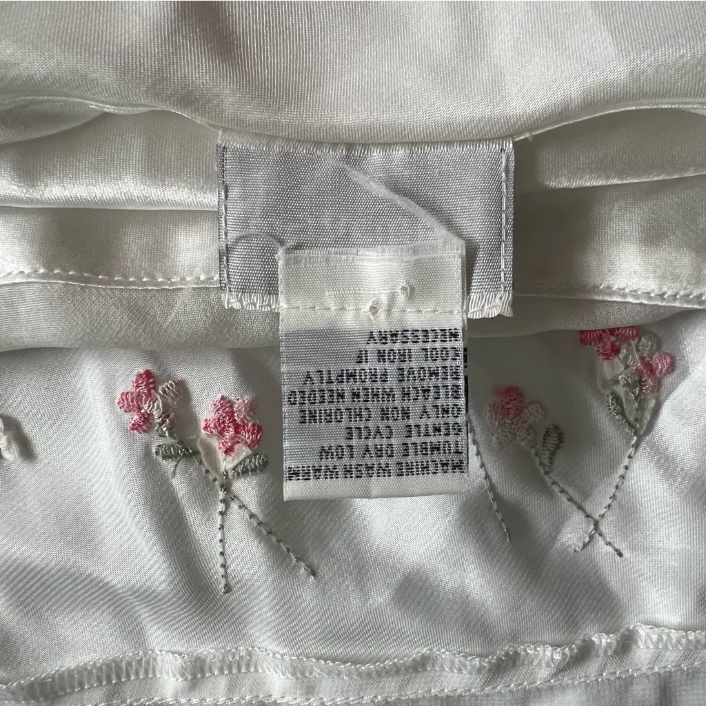 Women’s Pajamagram White Floral Embroidered Mesh Satin Chemise Nightgown Slip L Size L - Image 5