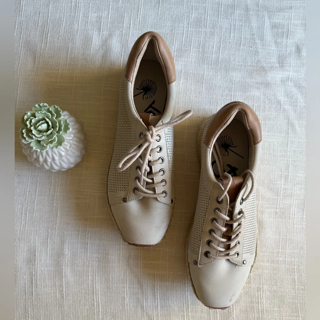 OTBT Cream and Tan Platform Sneakers-size 8M - Image 2