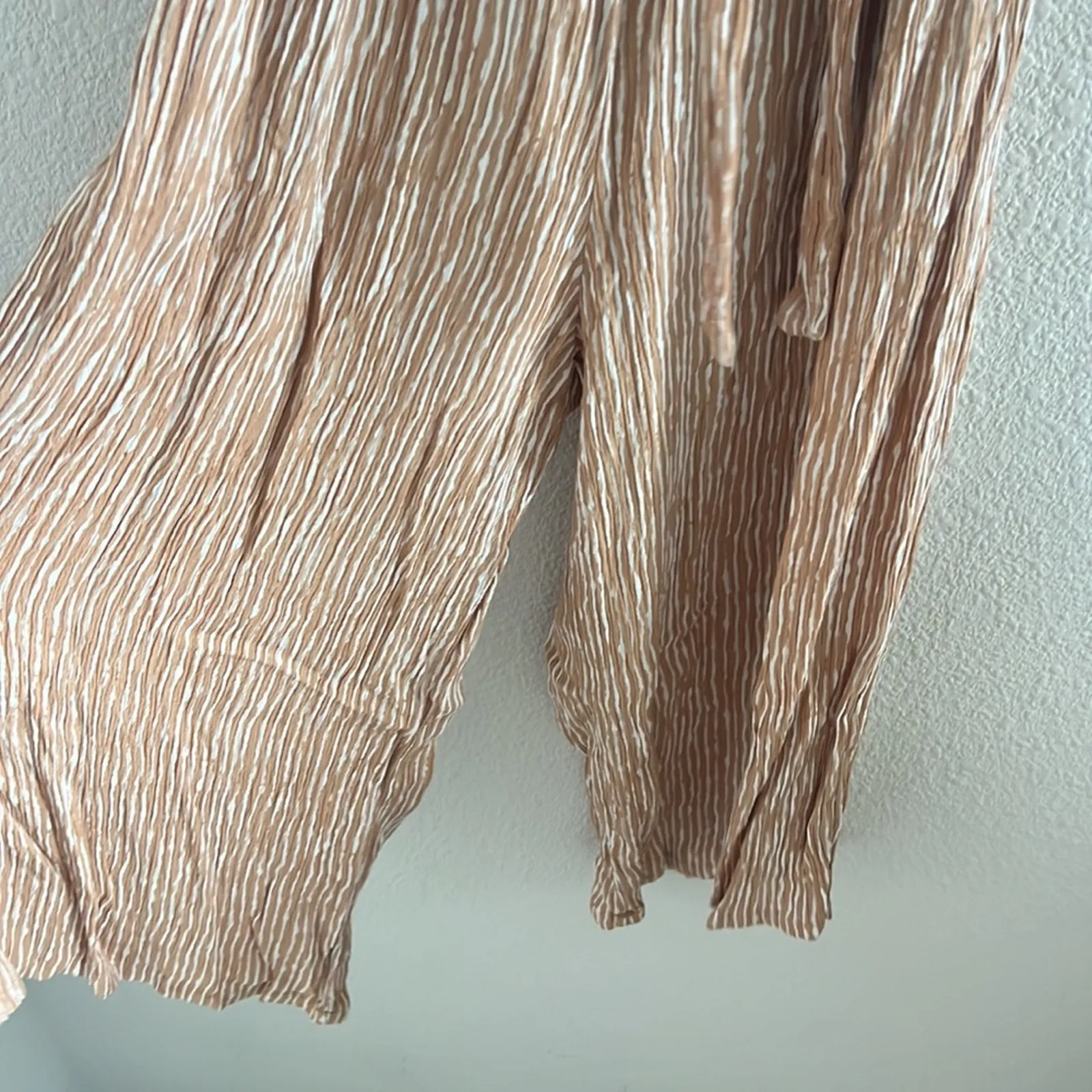 Aritzia Dress Forum Los Angeles Stapless Crop Jumpsuit Boho Contemporary Medium - Image 4