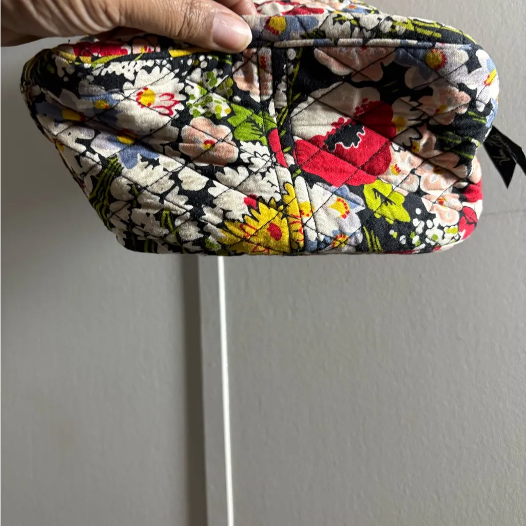 Vera Bradley  Insulated Lunch Tote - Image 3