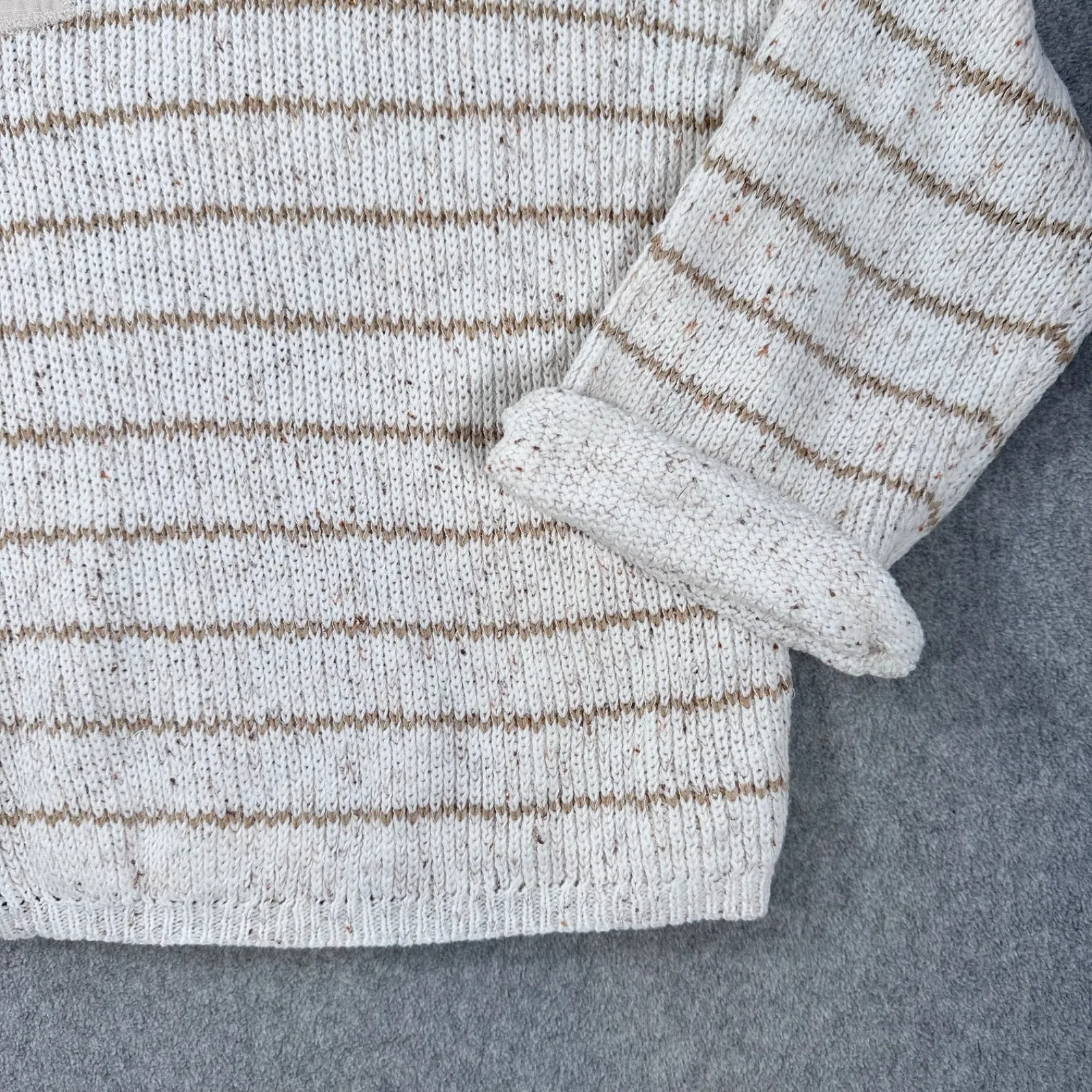 Blu Pepper V-Neck Stripe Pullover Sweater Women's Large Rolled Cuff Sleeve Knit - Image 4