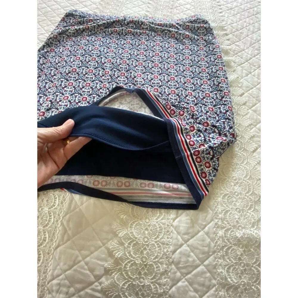 Max Studio Knee Length Skirt Blue, Navy and Red Geometric Print Size Medium - Image 8