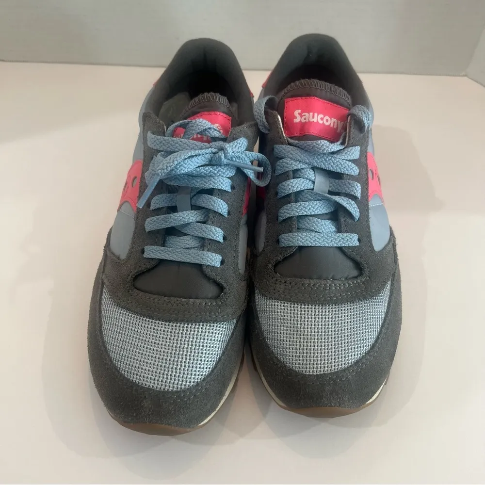 Saucony Gray and Pink Sneakers - Image 2