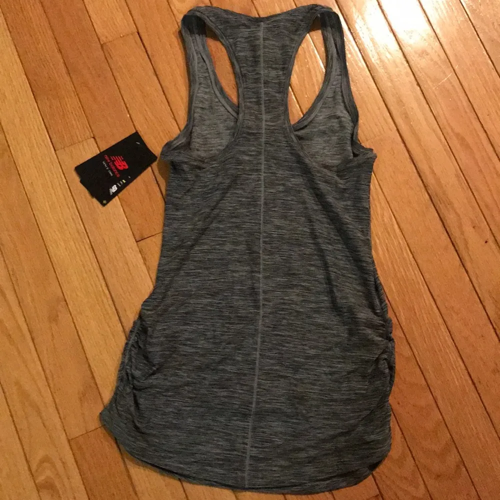 New balance air dry workout tank xs - Image 7