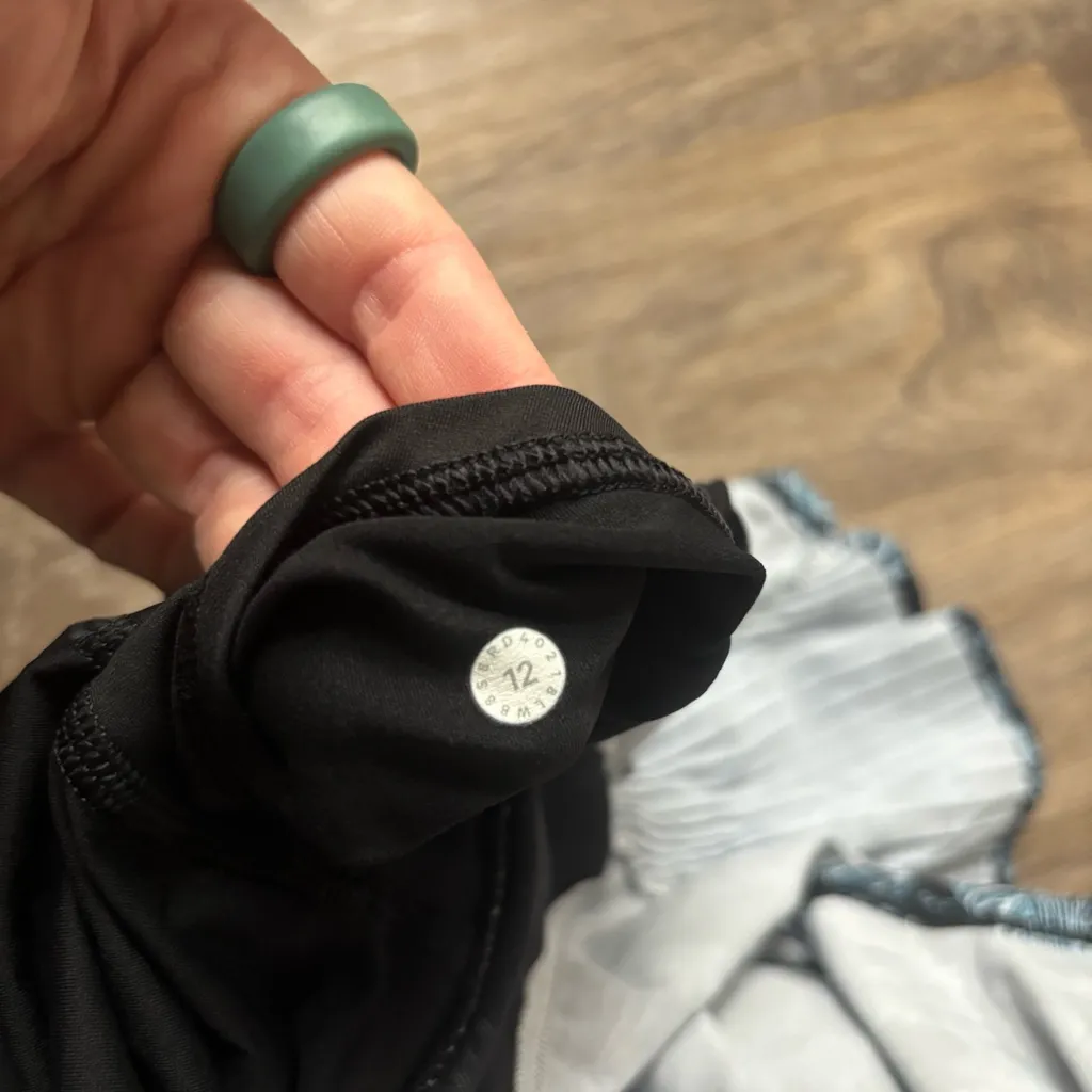 Lululemon Play Off The Pleats Skirt Eternal Wave Starlight Black – Size 12 - Image 6