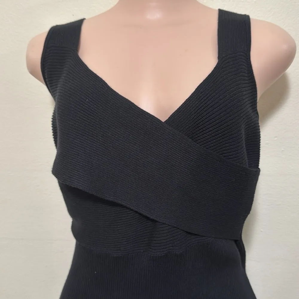 Olive & Oak woman black dress size XL criss cross front soft and stretchy - Image 2