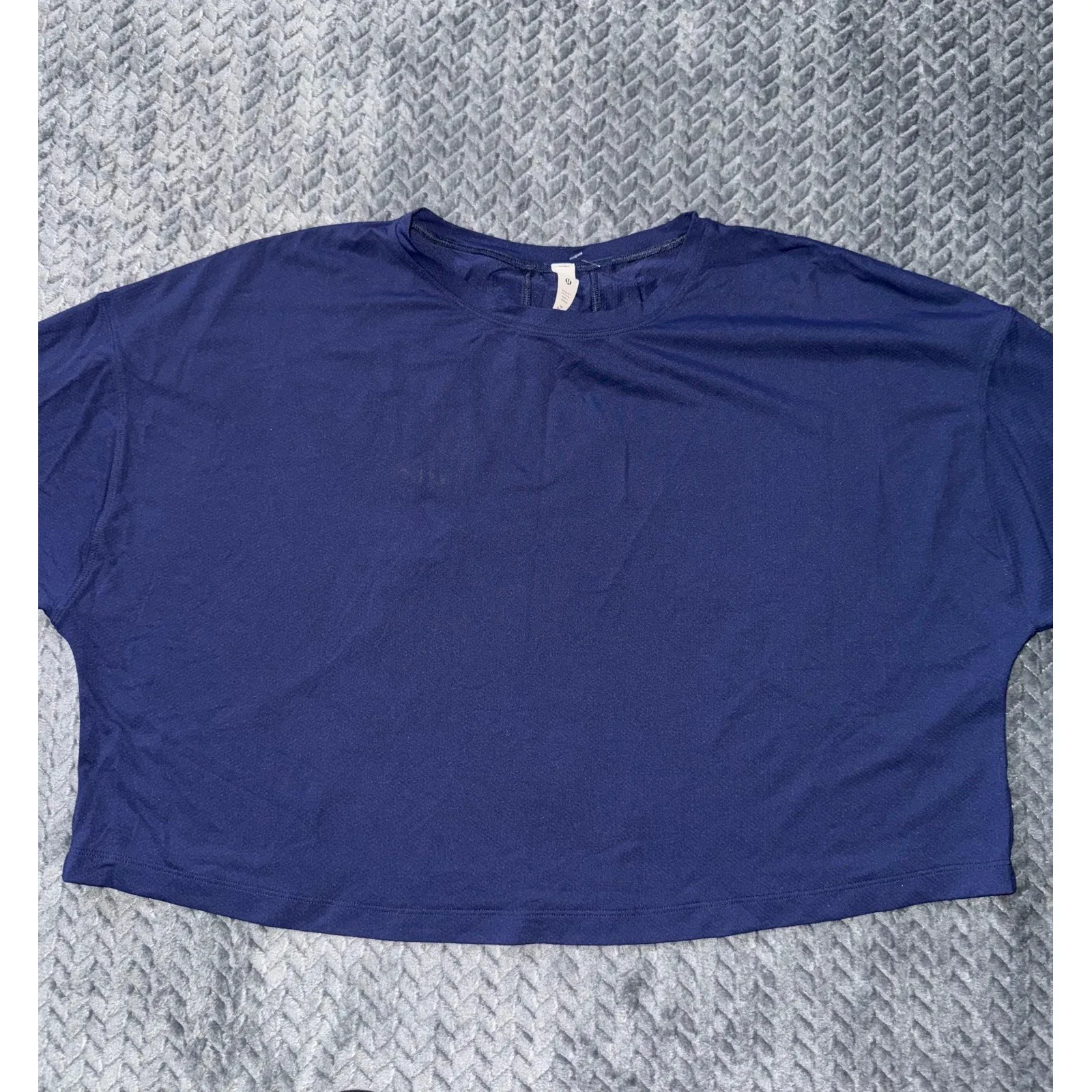 Lululemon Women's Blue Pullover‎ Long Sleeves Crop Top Size 10 - Image 2