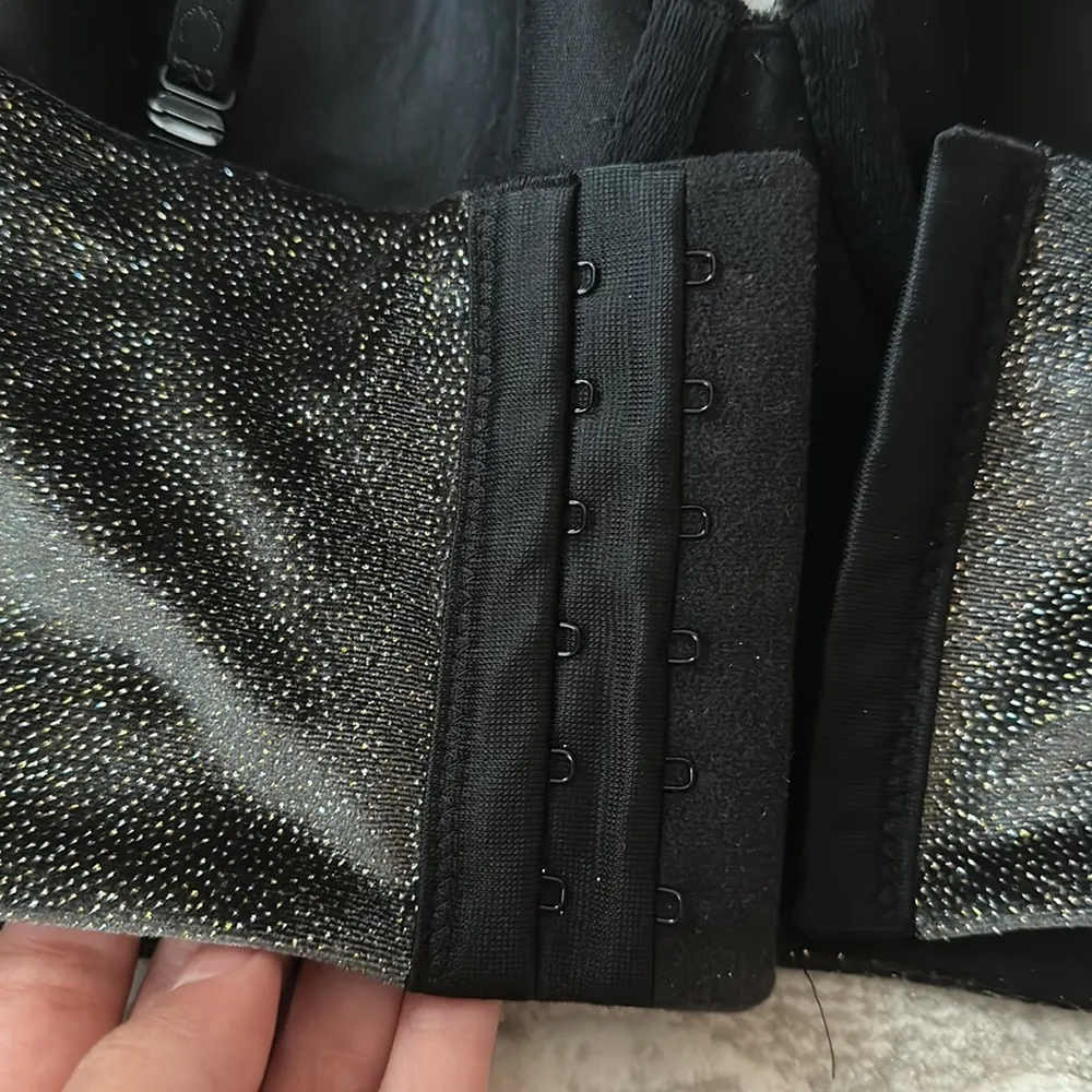 NWT Victoria’s Secret Sparkly Velvet Bustier - Image 6