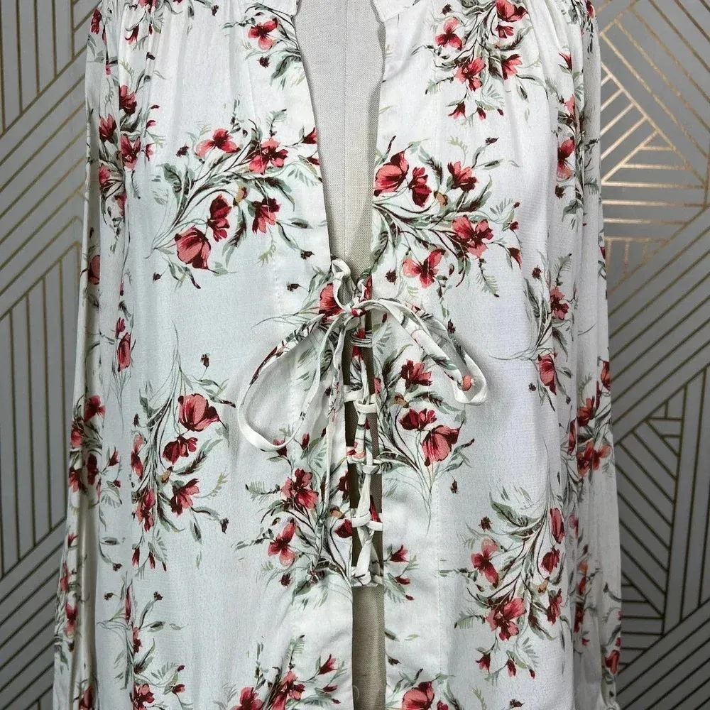 Flynn Skye Get Away Lace Up Front Blouse Day Desire White Red Floral Size US XS - Image 4