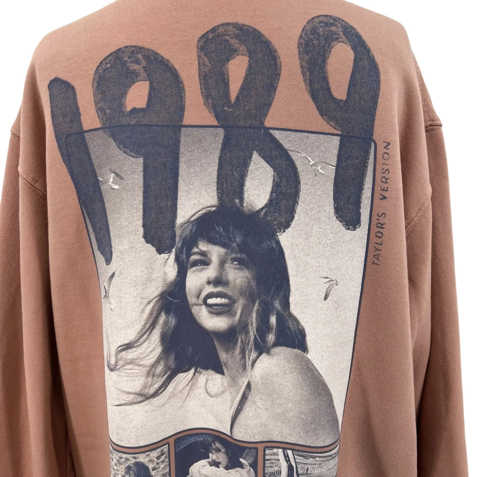 Taylor Swift Sweatshirt 1989 Taylor's Version Crewneck Pink Size Large - Image 9