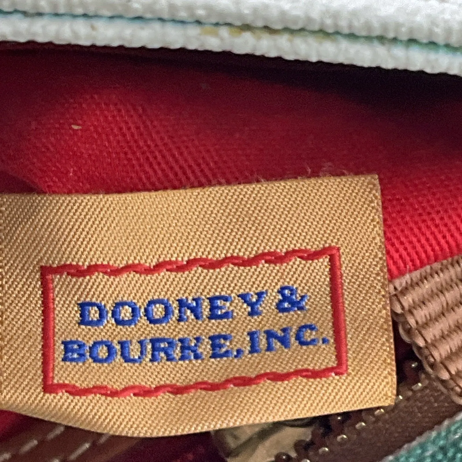 Dooney & Bourke Sullivan Small Zip Crossbody Seafoam - Image 9