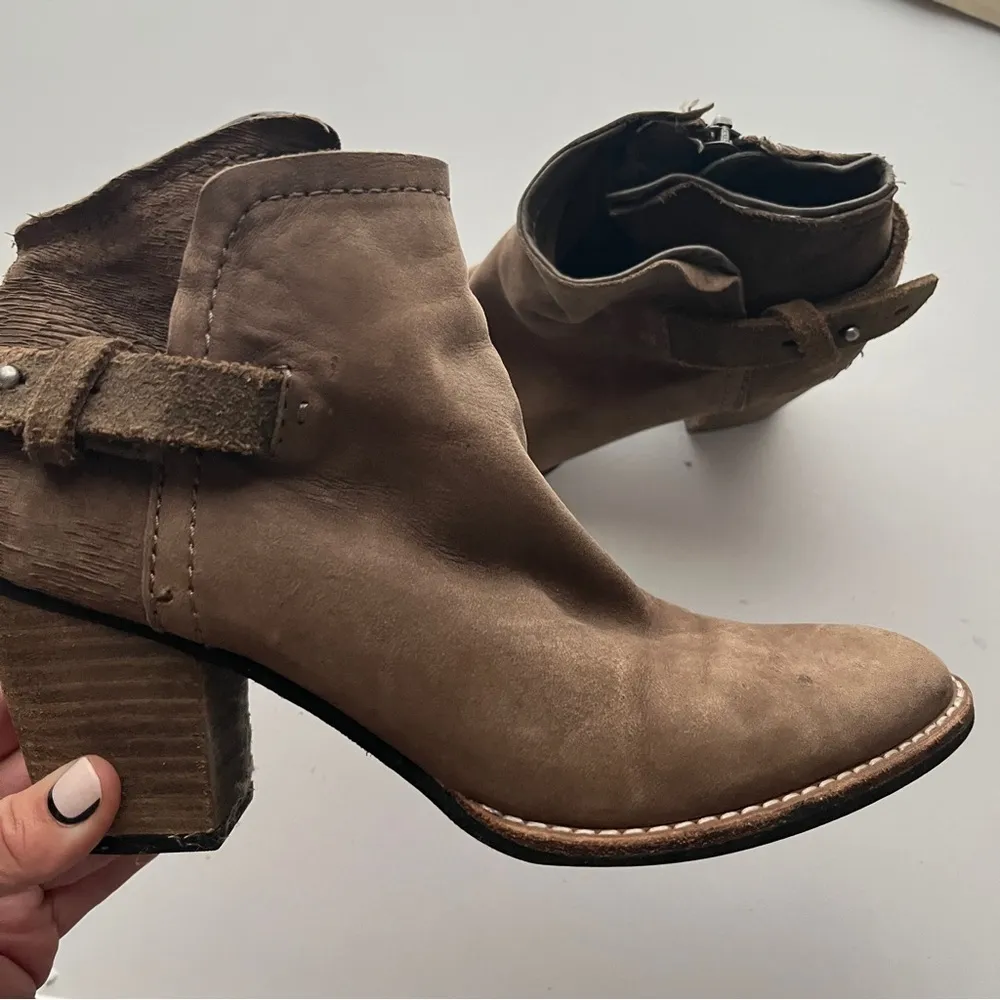 Dolce Vita Brown Leather Sierra Buckle Ankle Boots Western Women's 7.5 - Image 3