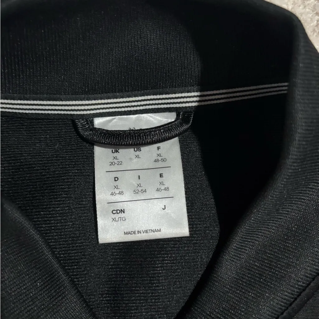 Adidas zip up jacket X-Large - Image 4