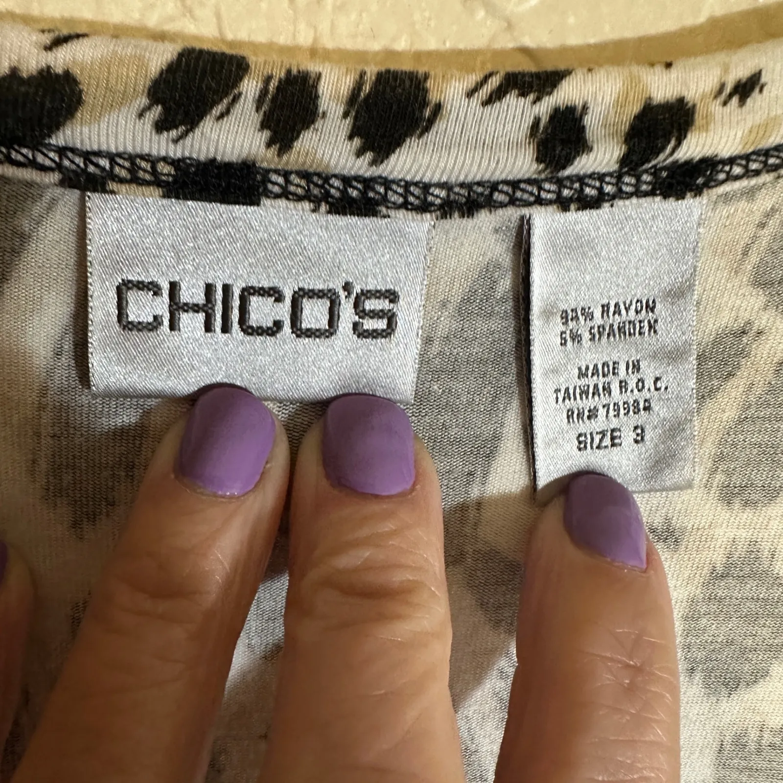 Chicos Cardigan XL Leopard Print Long Sleeve V Neck Button Front Women Size 3 - Image 9