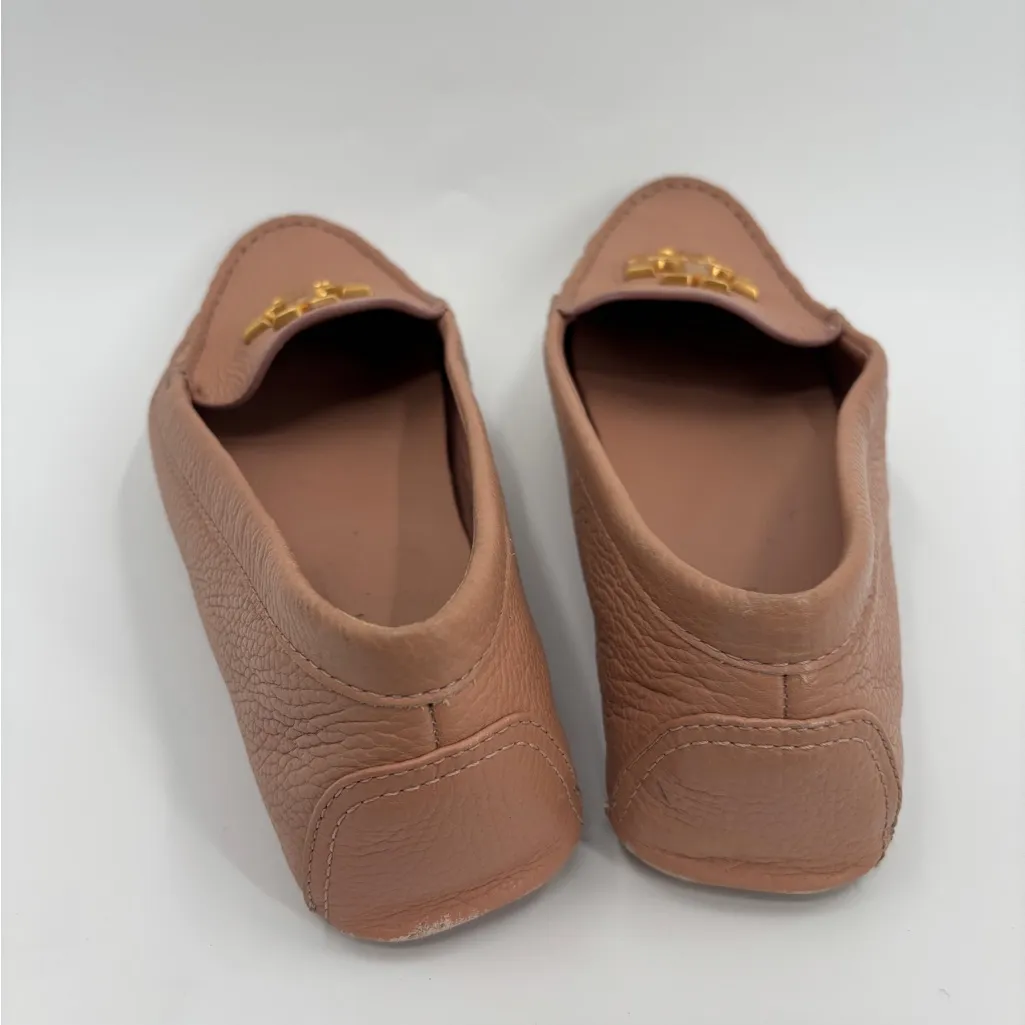 Tory Burch Everly Pebble Leather Flat Driver Loafer Pink Moon - Image 4