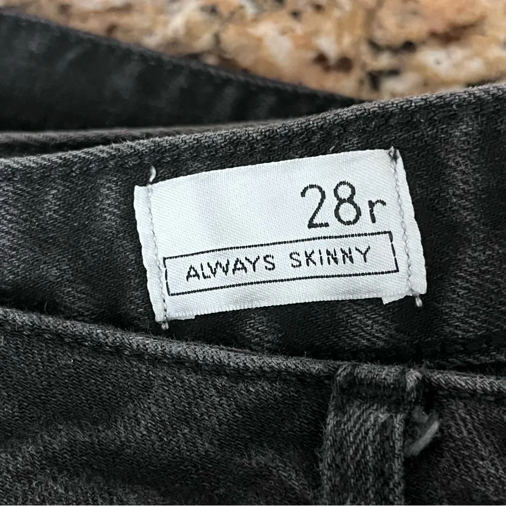 GAP Black Low Rise Skinny Jeans 28R Women’s Y2K Stretch Denim biker moto edgy - Image 7