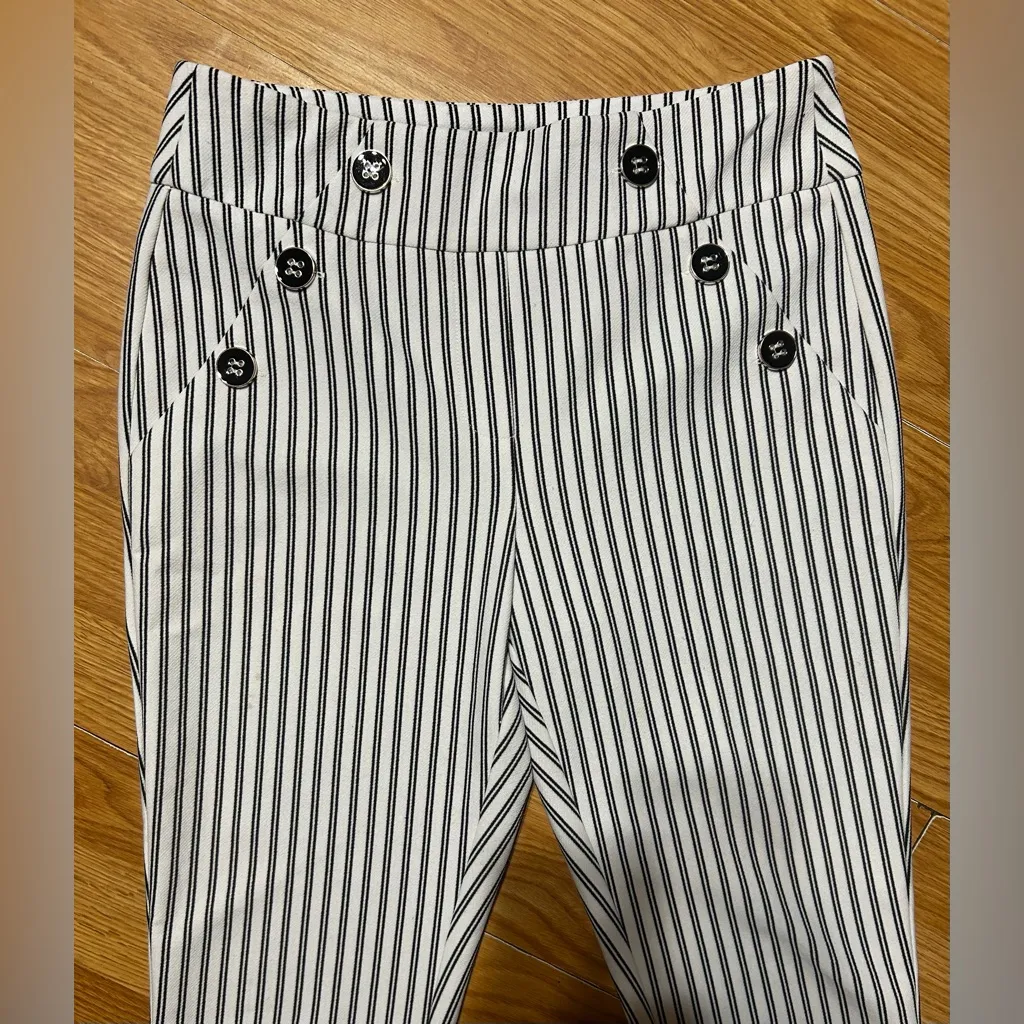 Women SM. CATO ‘est. 1946’, Black and White Striped pull on Pants. Straight leg - Image 3