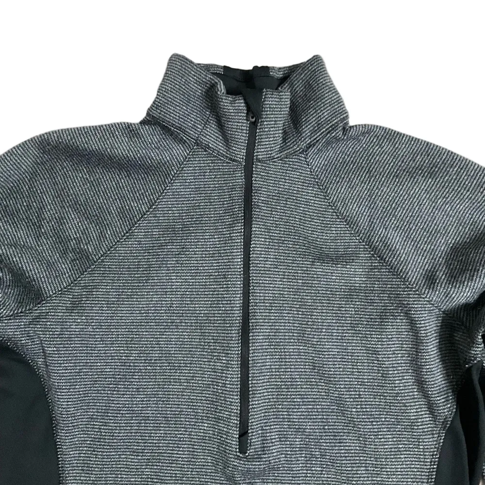 Columbia Women’s Black & Gray Long Sleeve 1/2 Zip Pullover Jacket Size Medium - Image 3
