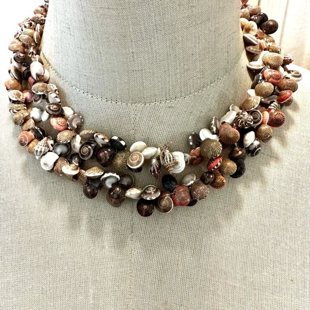 Vintage Micro Seashell Necklace - Image 4