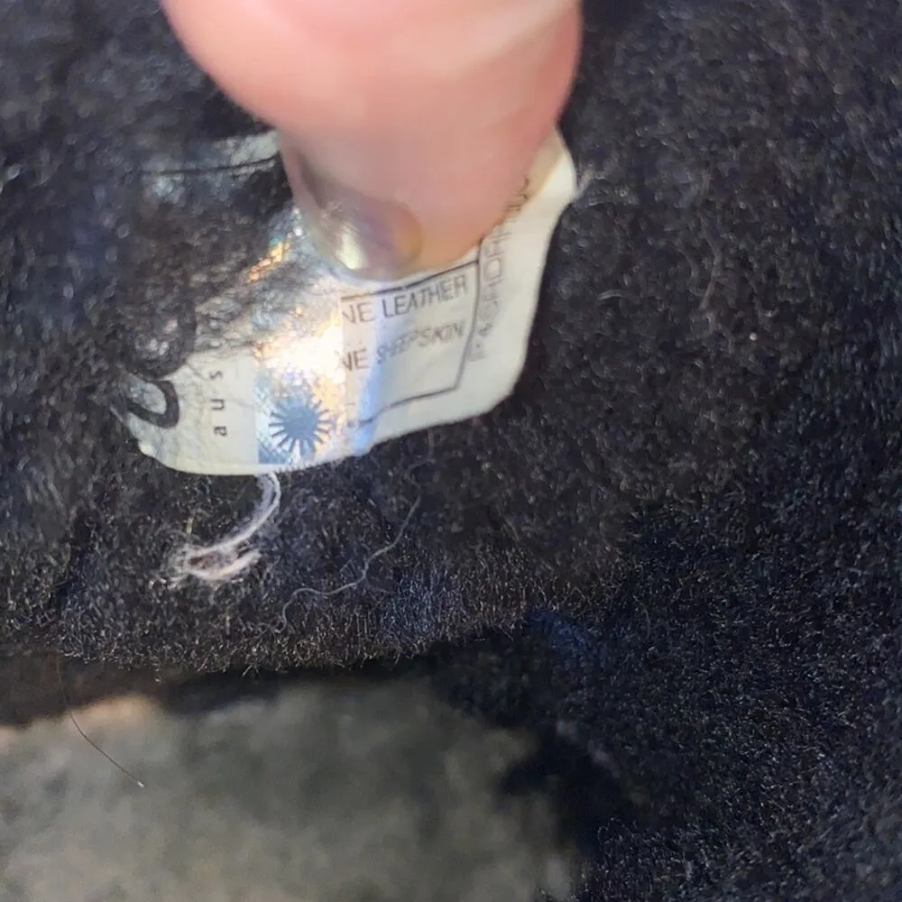 UGG Black Leather Bailey Button Boots Size 6 #5991 - Image 10