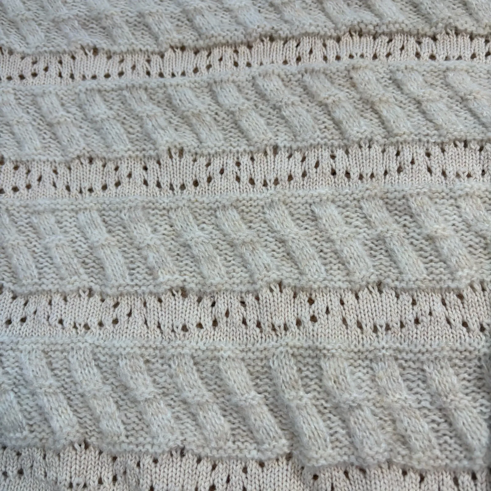 NWT Ophelia Roe women’s cream crew neck puff shoulder pointelle sweater. Size XL - Image 7