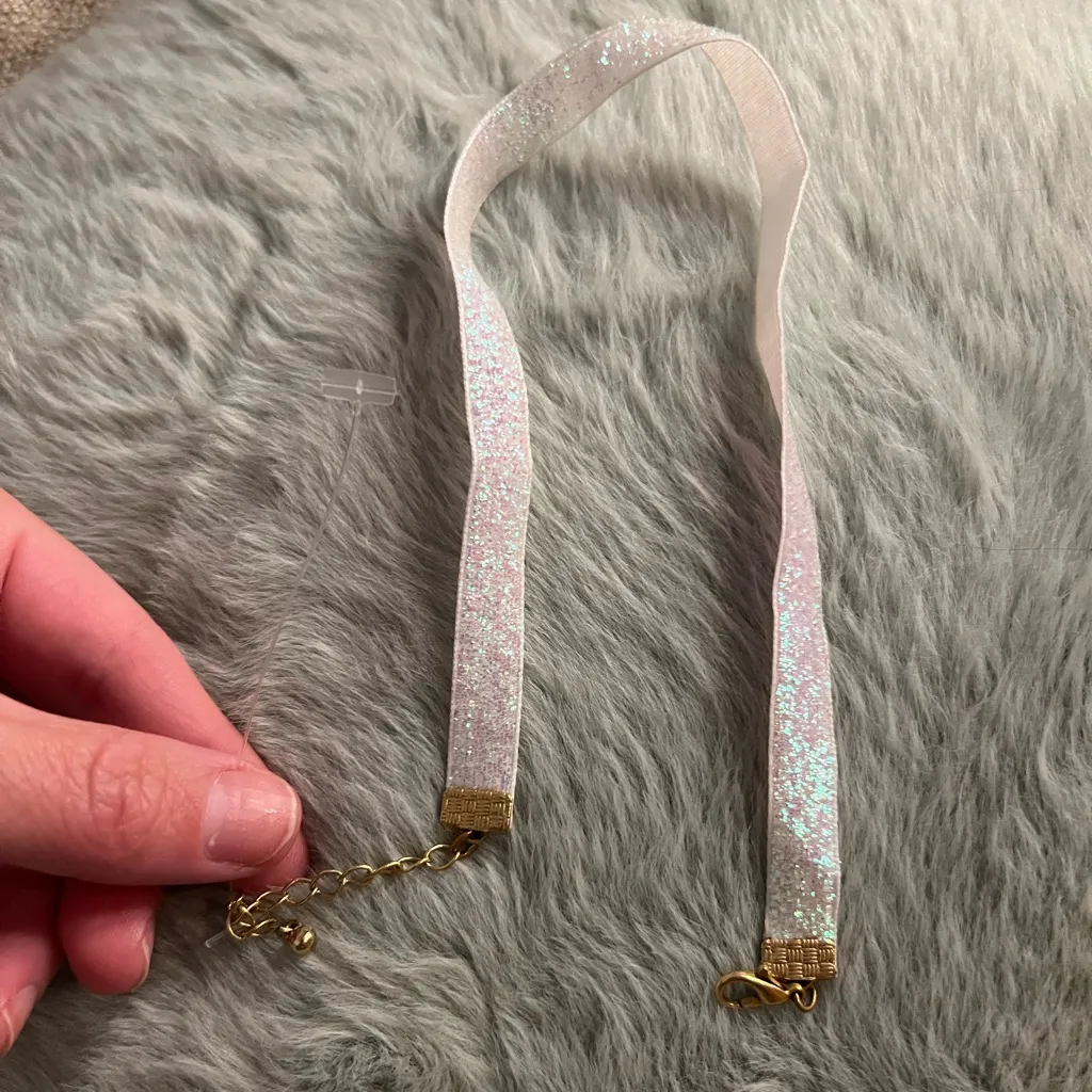 NWOT Urban Outfitters Glitter Choker bianca shimmer iridescent necklace - Image 4