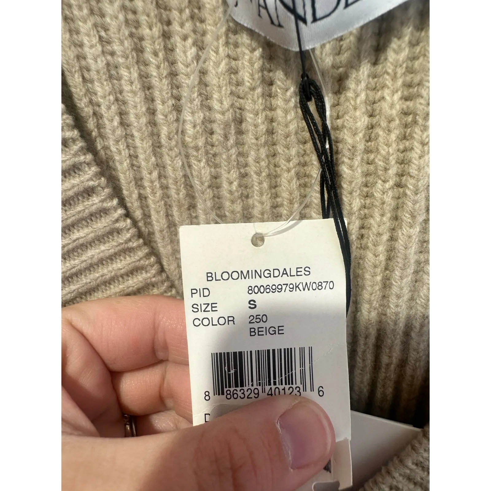 JW ANDERSON Beige Red Apple Rib Knit 100% Wool V - Image 12