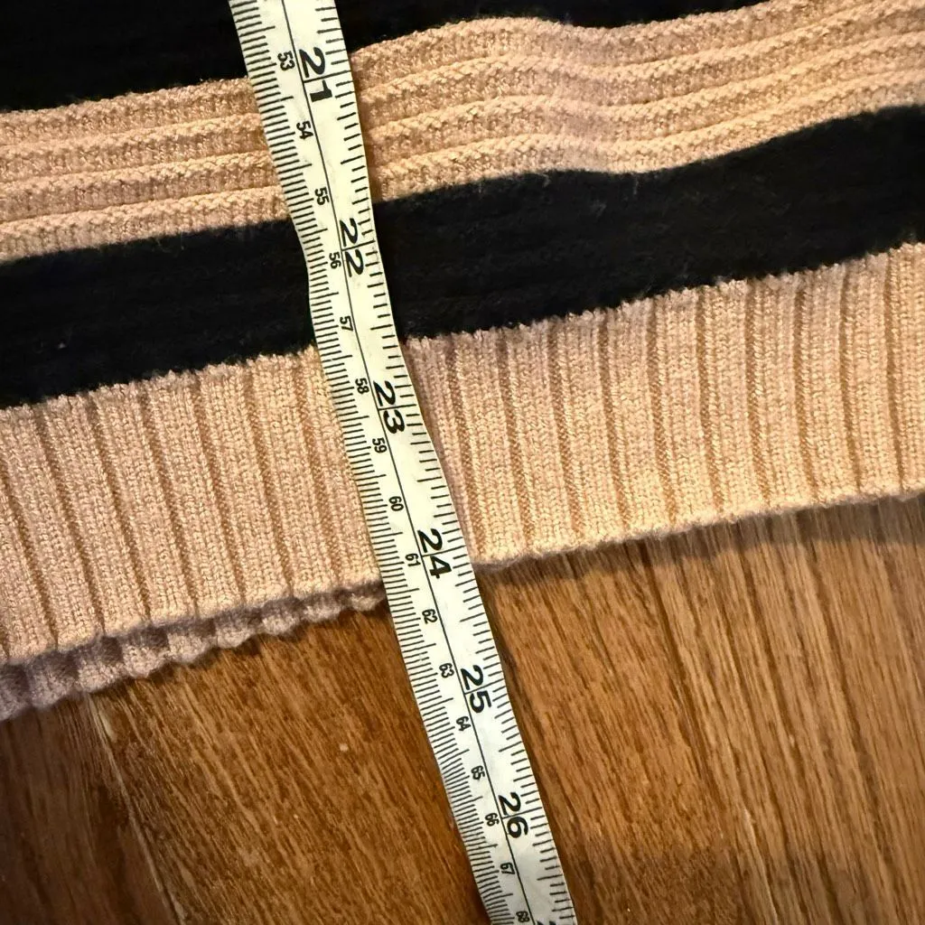 Amazon crewneck tan and black striped sweater size small - Image 7
