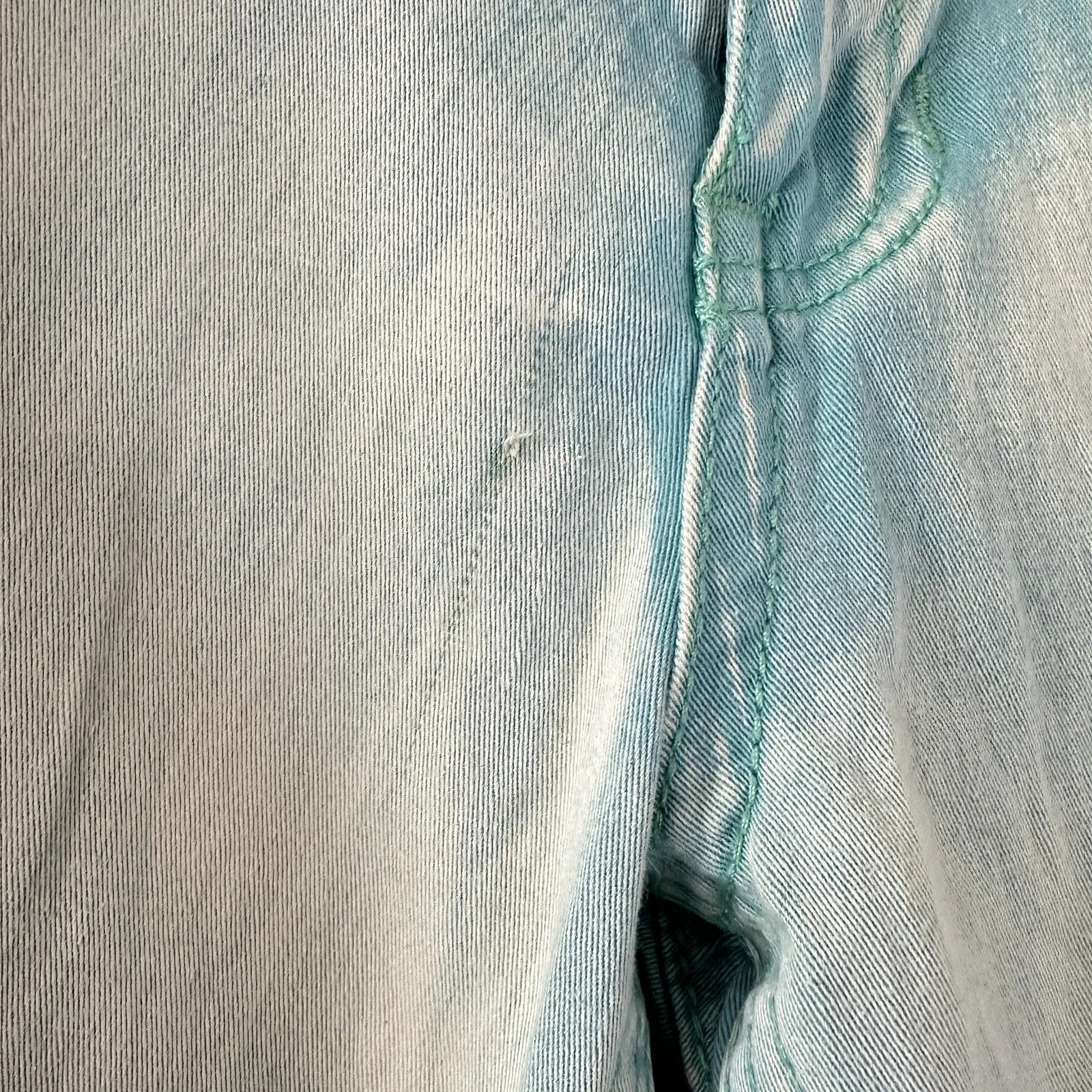 Y2K Hydraulic Women's Light Aqua Blue Cropped Straight Leg Jeans Size 10 Stretch - Image 9