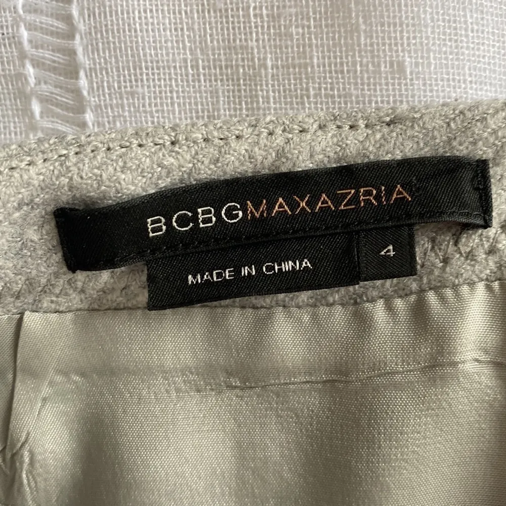 BCBG Maxazria light grey wool pencil skirt. - Image 8