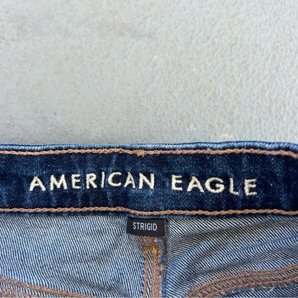 American Eagle Mom Short Distressed Dark Wash Strigid AEO size 00 - Image 3