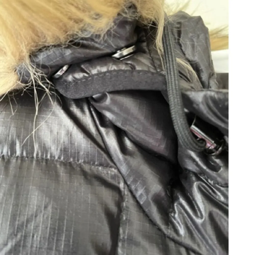 Like new j.crew down coat with fur trim - Image 6