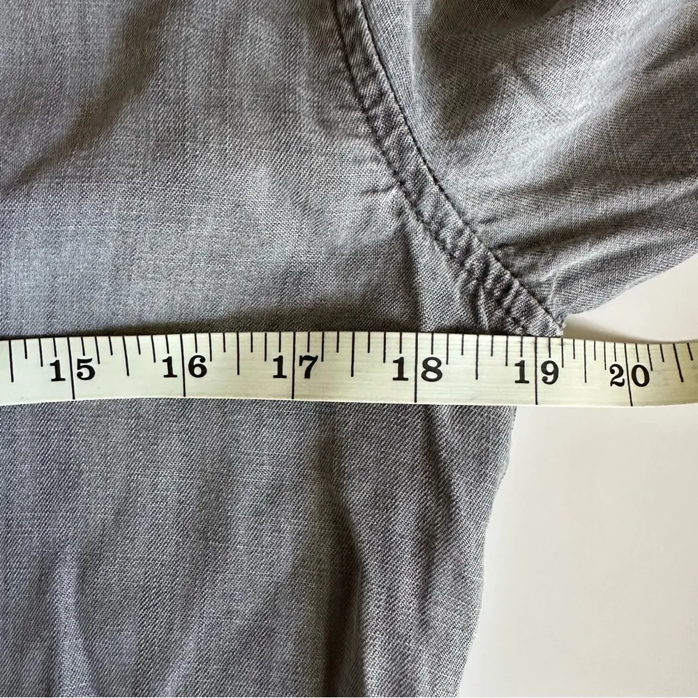 CLOTH & STONE Gray Chambray Split Back Button Down Shirt Women’s Sz Small Anthro - Image 8