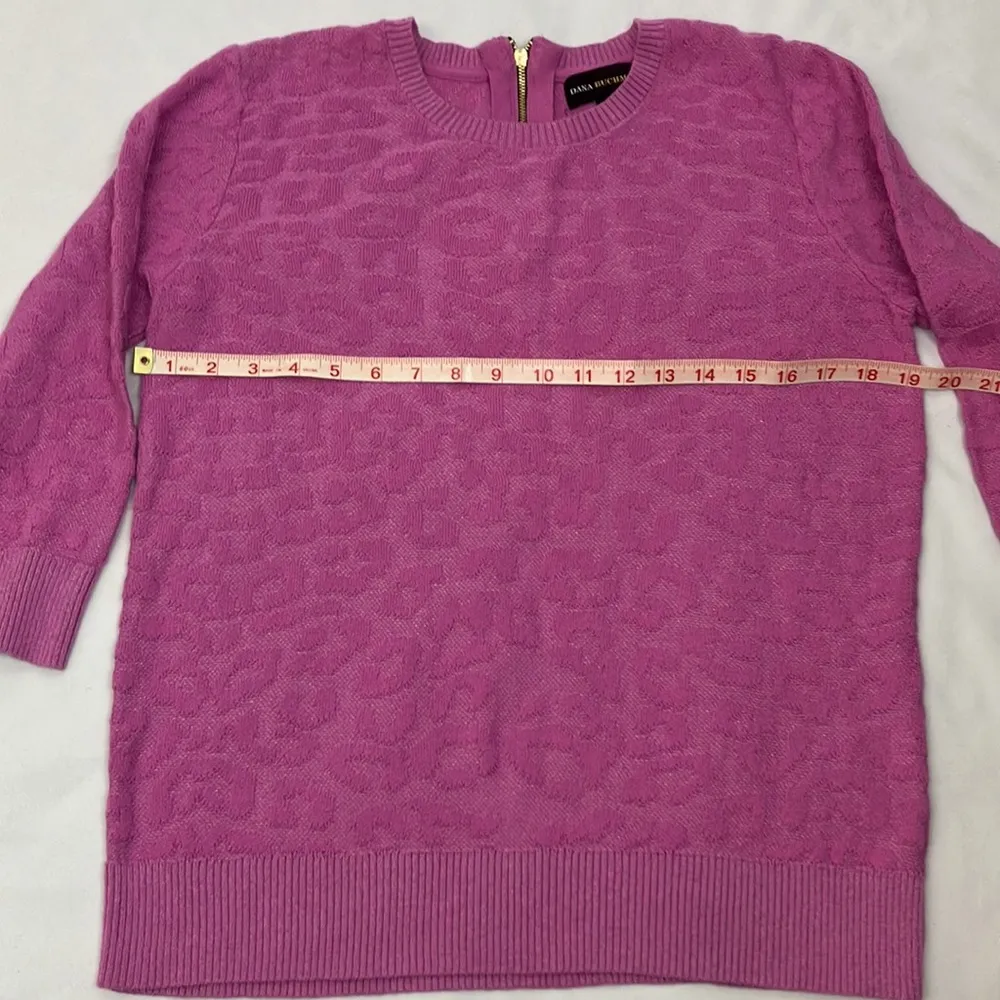Dana Buchman pink cheetah print short sleeve sweater woman’s size large - Image 5