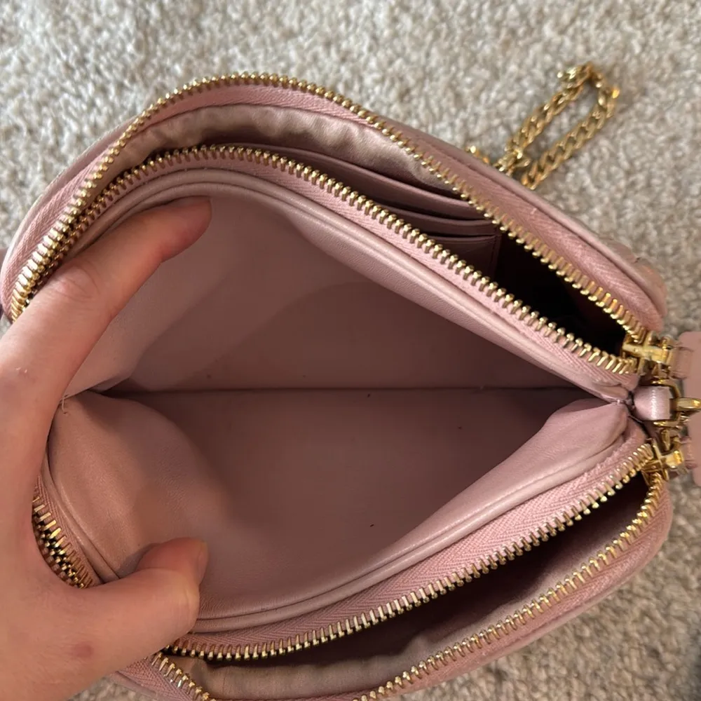 Miu miu mini bandoliera matelasse pink crossbody bag - Image 10