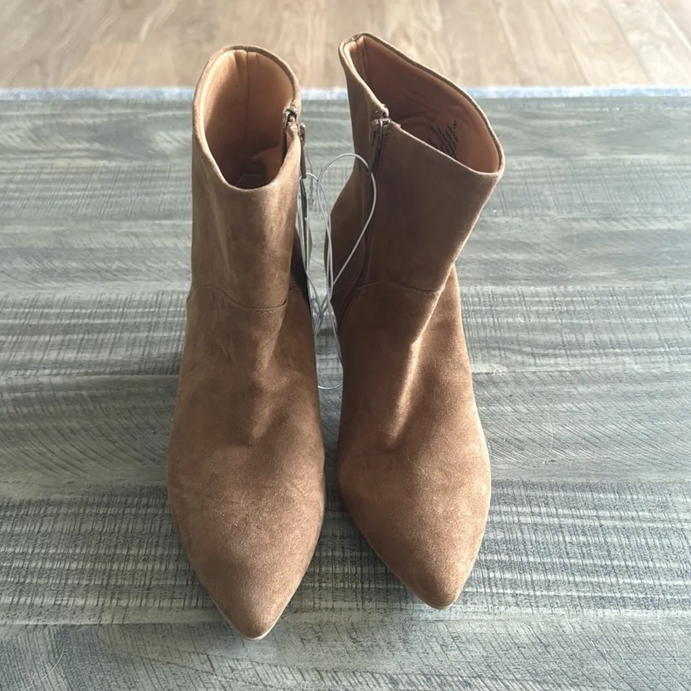 Women’s Universal Thread ankle boots- size 8 - Image 2