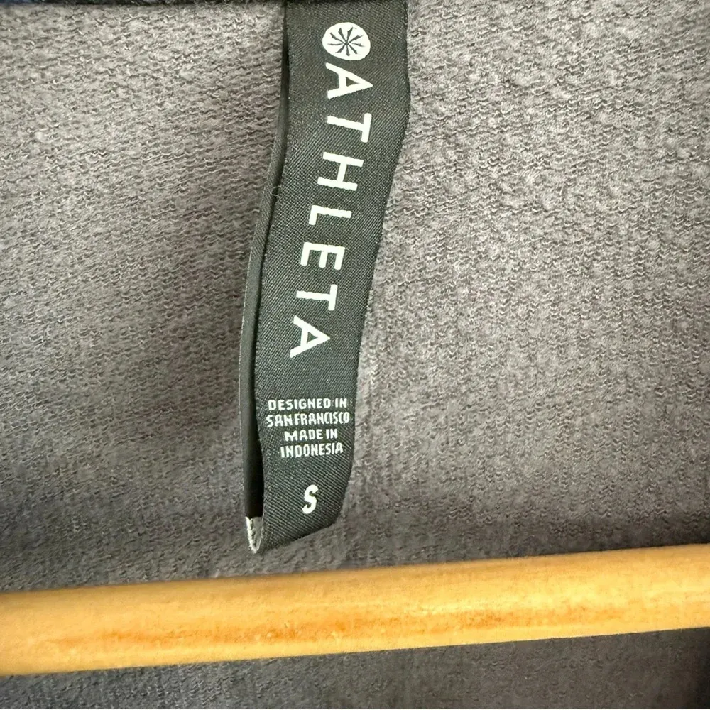 ATHLETA Studio to‎ Street Camo Sweater/Sweatshirt Size Small - Image 4