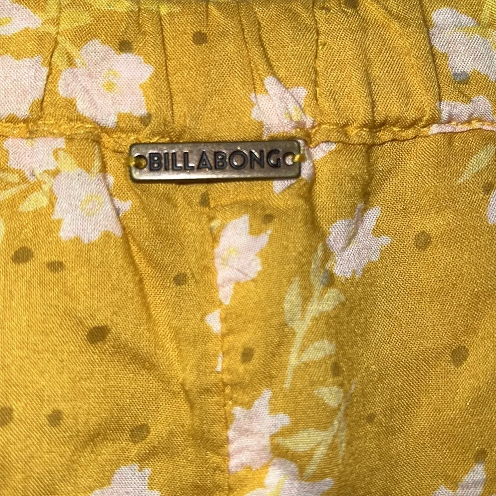 Billabong yellow skirt swing lined Large floral mini side zipper brass logo boho - Image 8