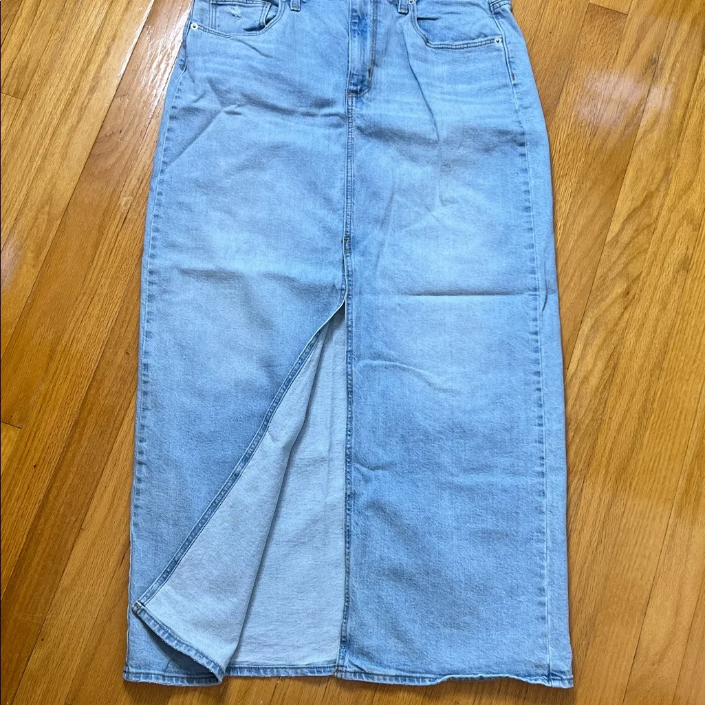 Universal Thread MIDI Front slit denim jean skirt - Image 4