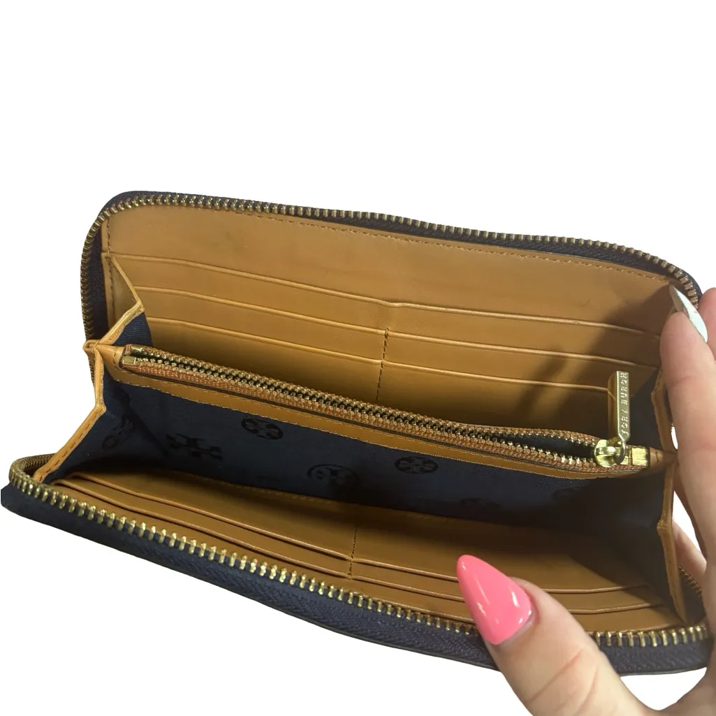 Tory Burch Blue and White Striped Wallet - Image 3