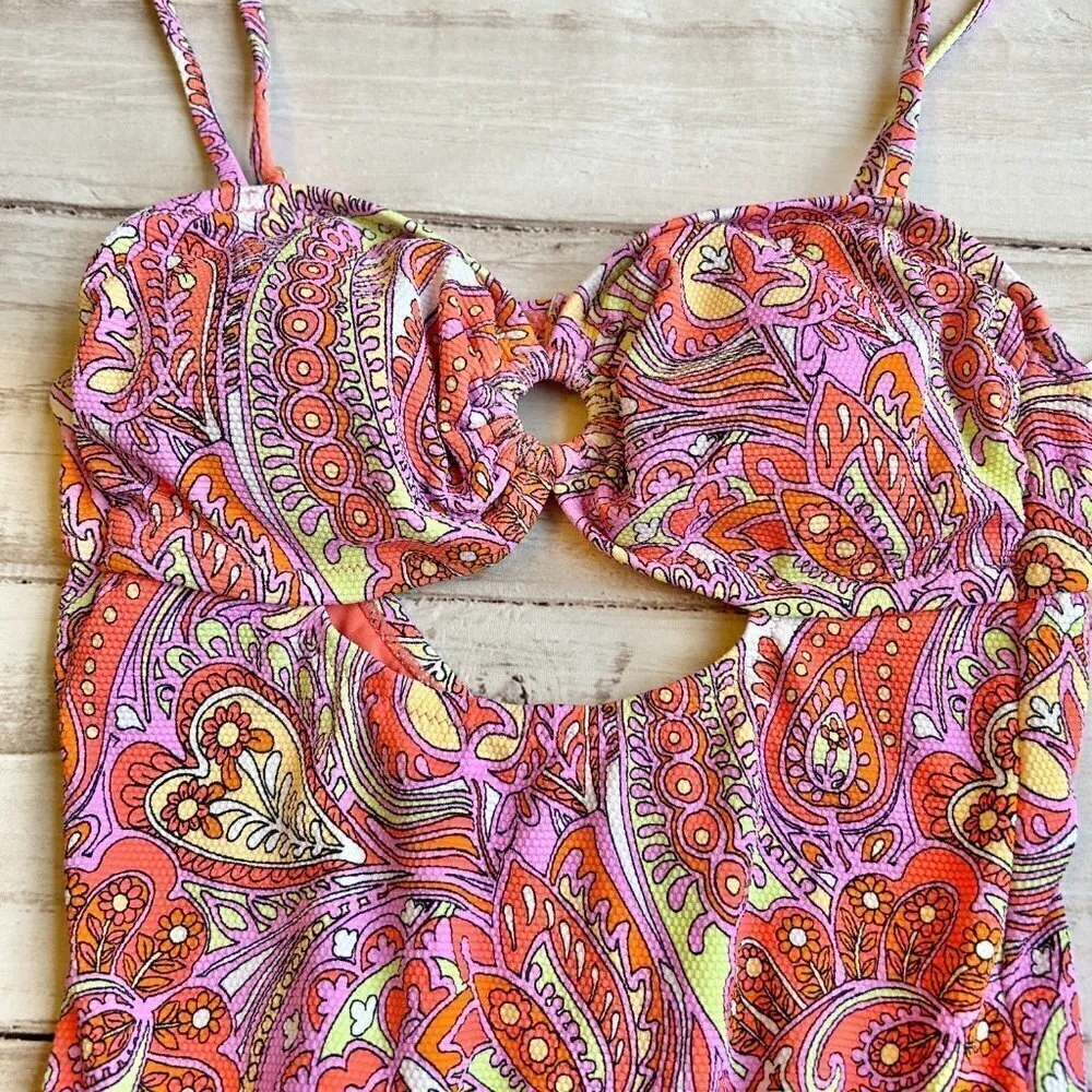 Jessica Simpson Flower Child O-Ring Cutout One-Piece Swimsuit Size M NWT - Image 5