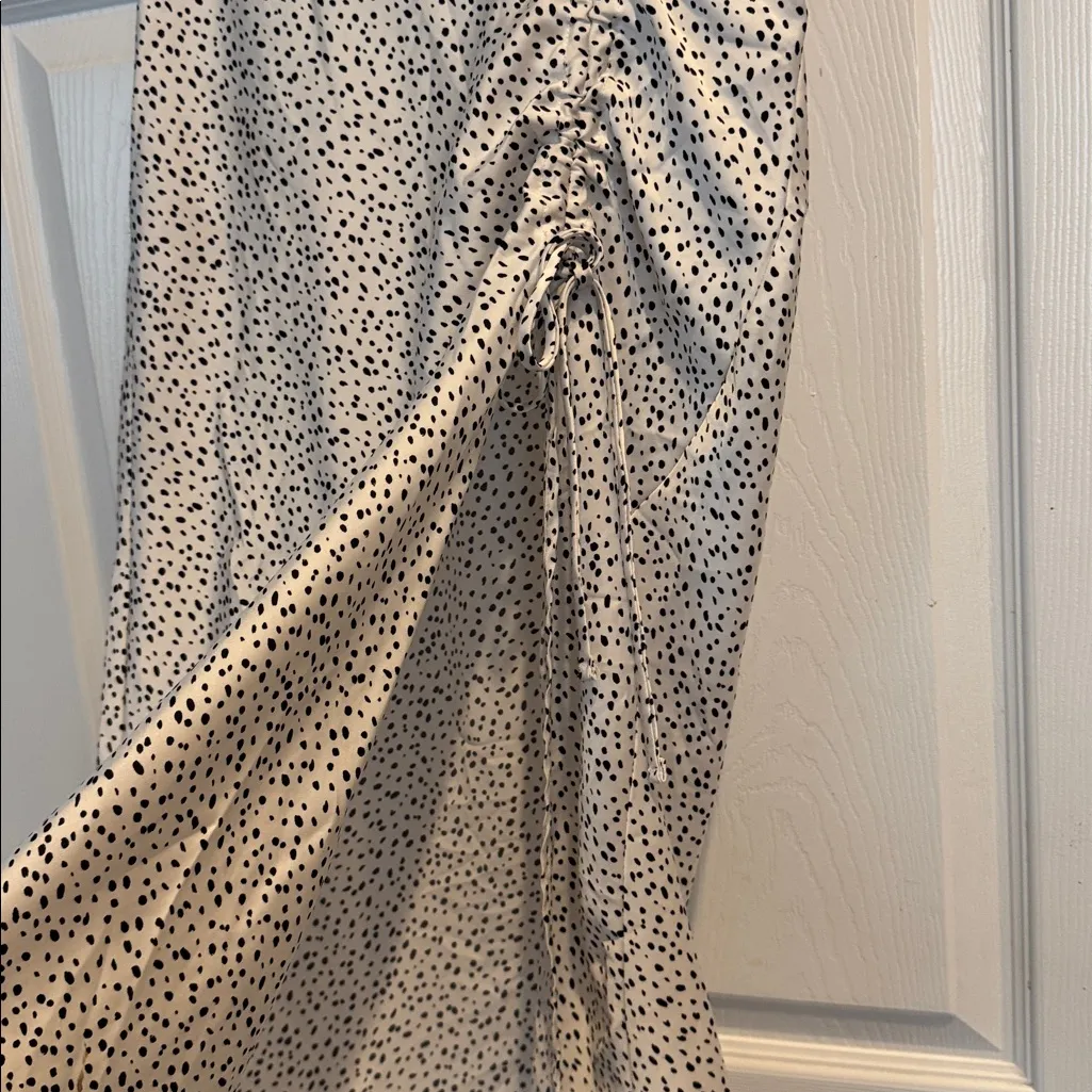 Women’s Cheetah Print Skirt with Slit White/Black Side Zipper Size Small - Image 2