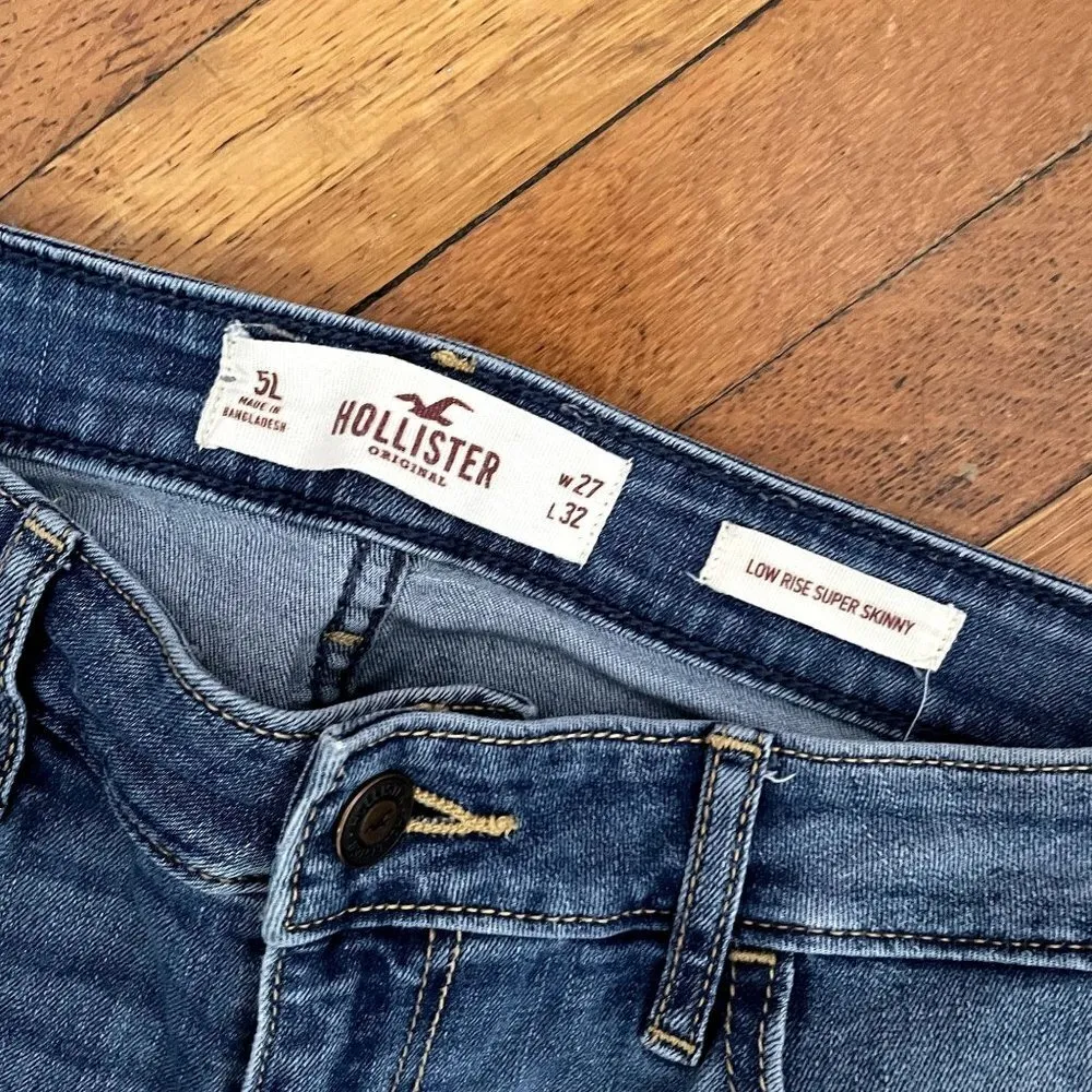 Holister medium wash ripped jeans comfortable classic casual style pockets low - Image 5