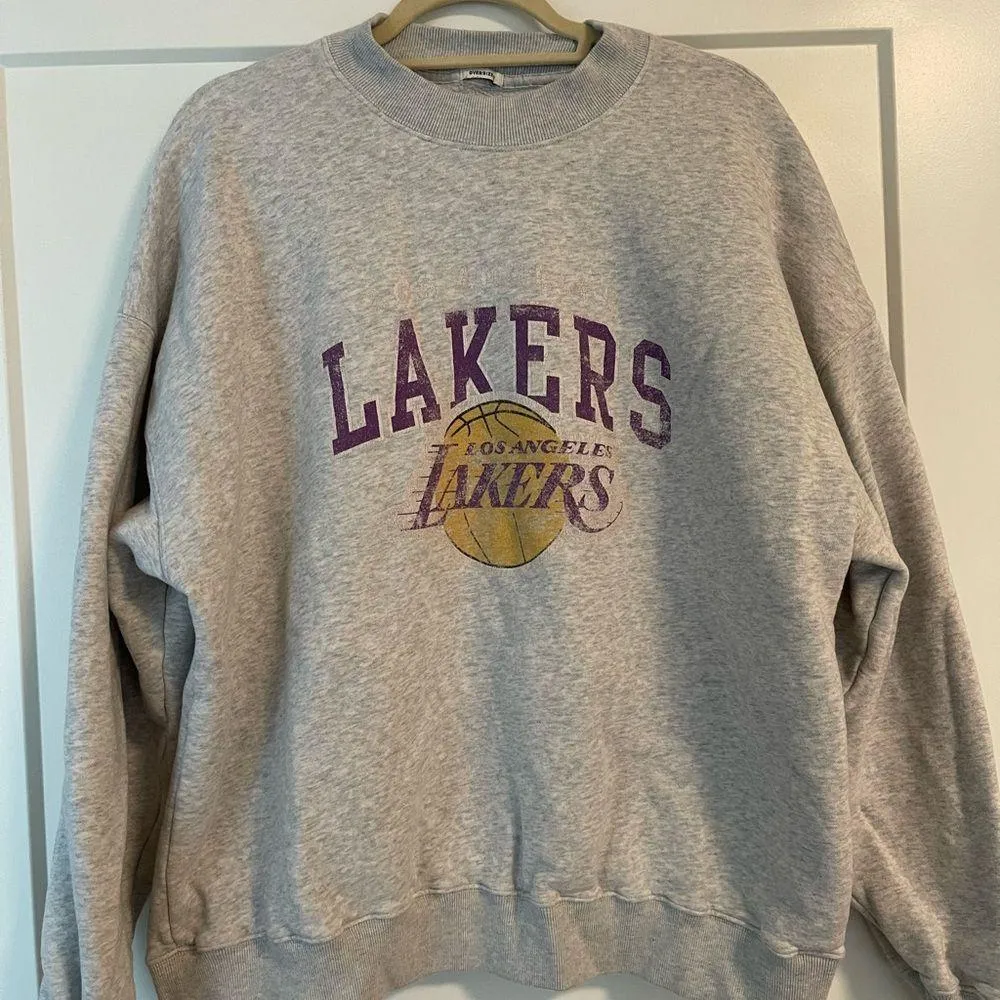 Vintage Lakers Gray Sweatshirt Size L - Image 2
