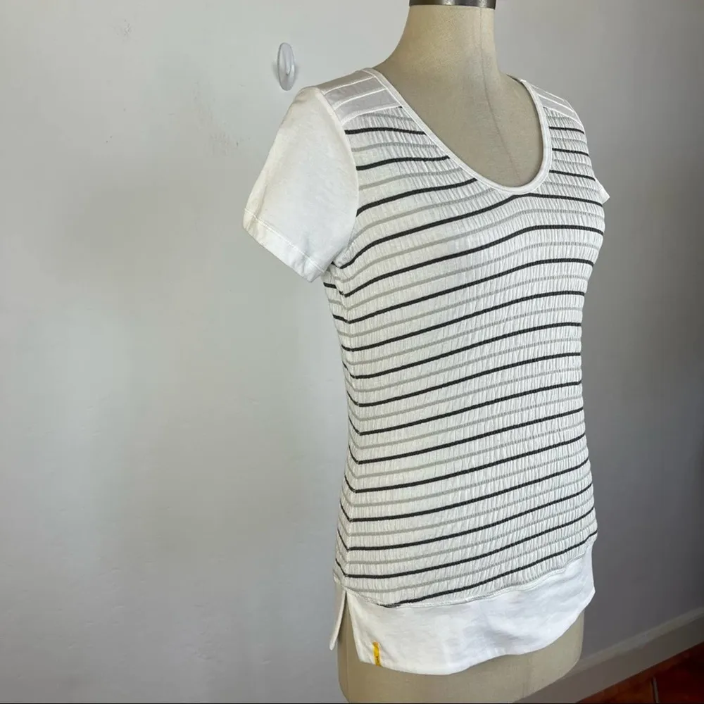 Lole Pleasing Texture Top in White Stripe - Image 3
