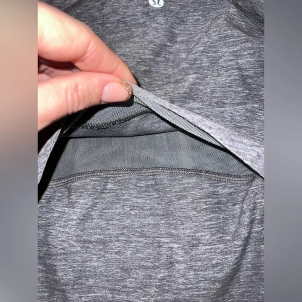 Lululemon  Women's Define Pullover Color Heathered Slate Size 8 Four Way Stretch‎ - Image 5